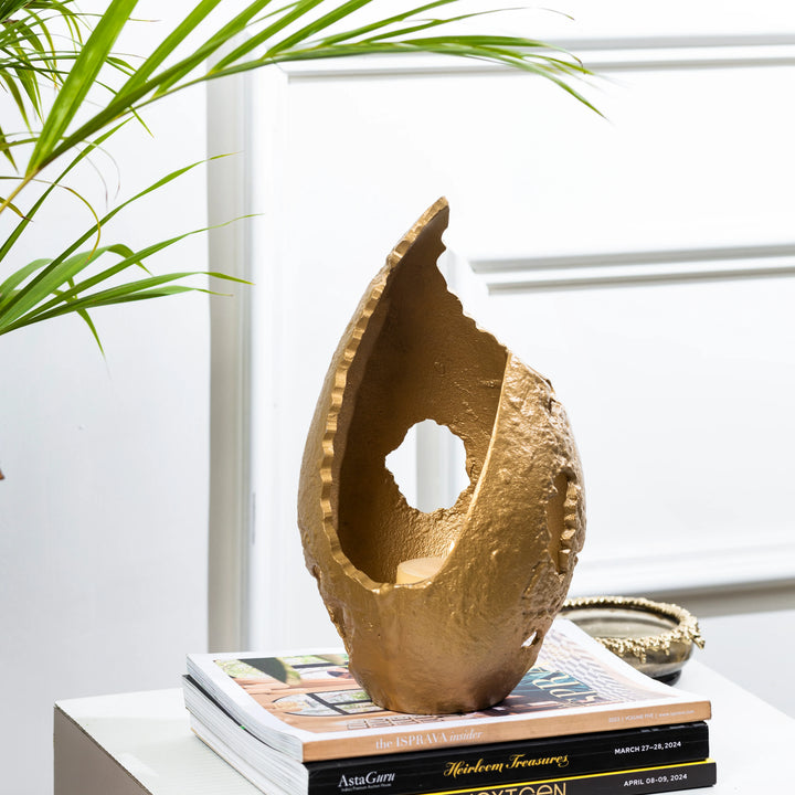 Golden Pinnacle (Large)