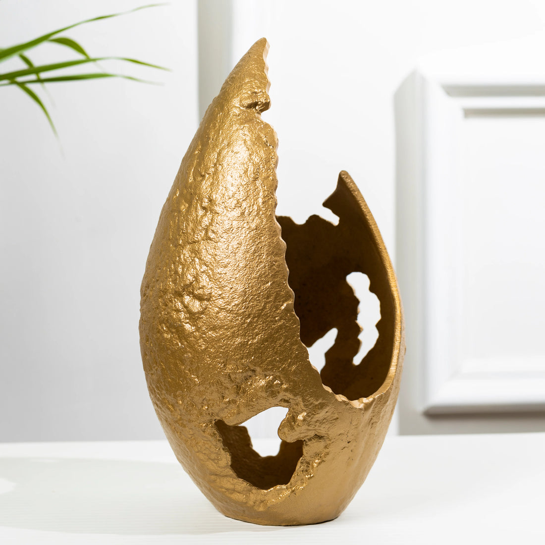 Golden Pinnacle (Large)