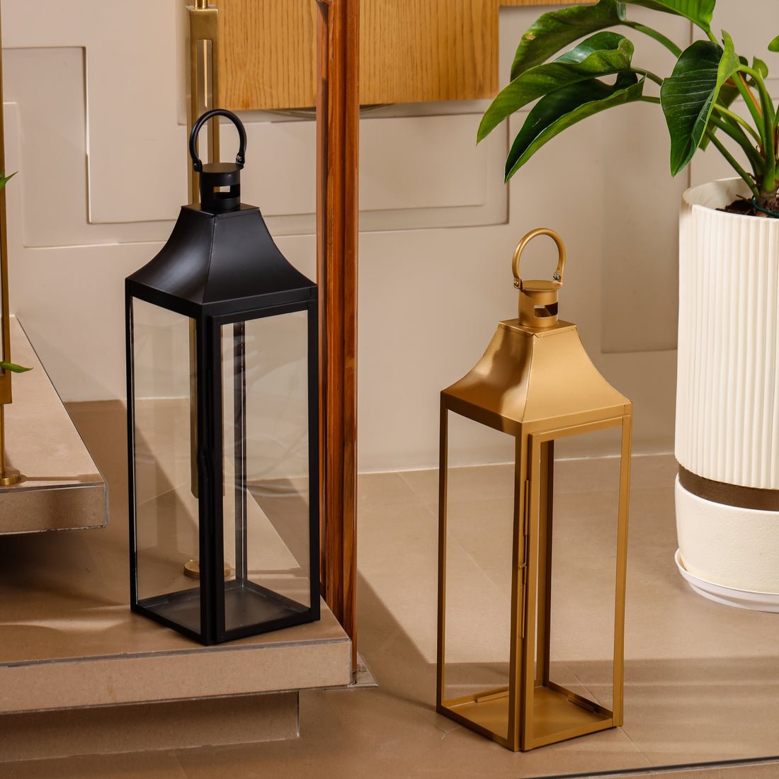 Grand Manor Lantern Black Large