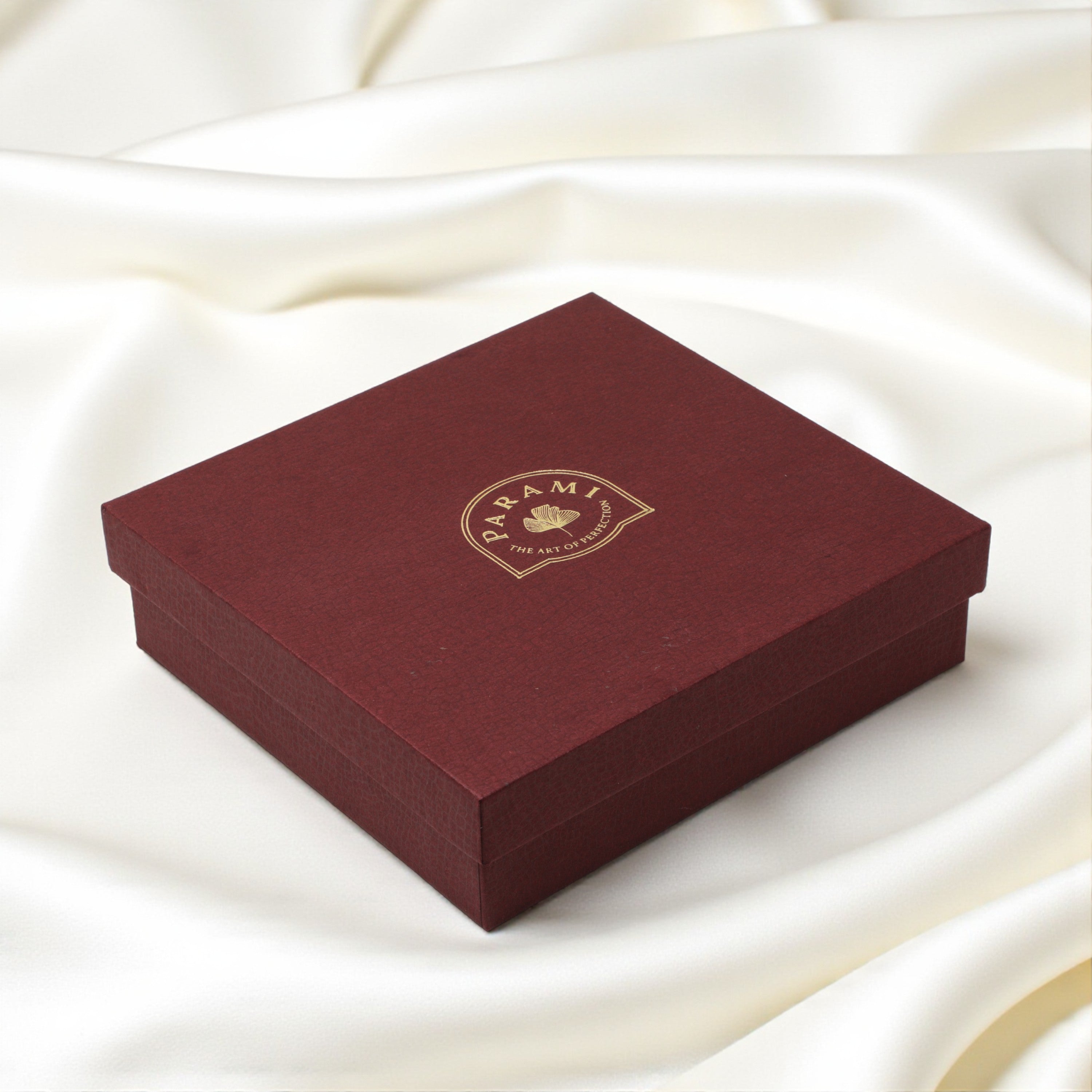 PARAMI Gift Box-Divine Footsteps Incense Holder and Diya