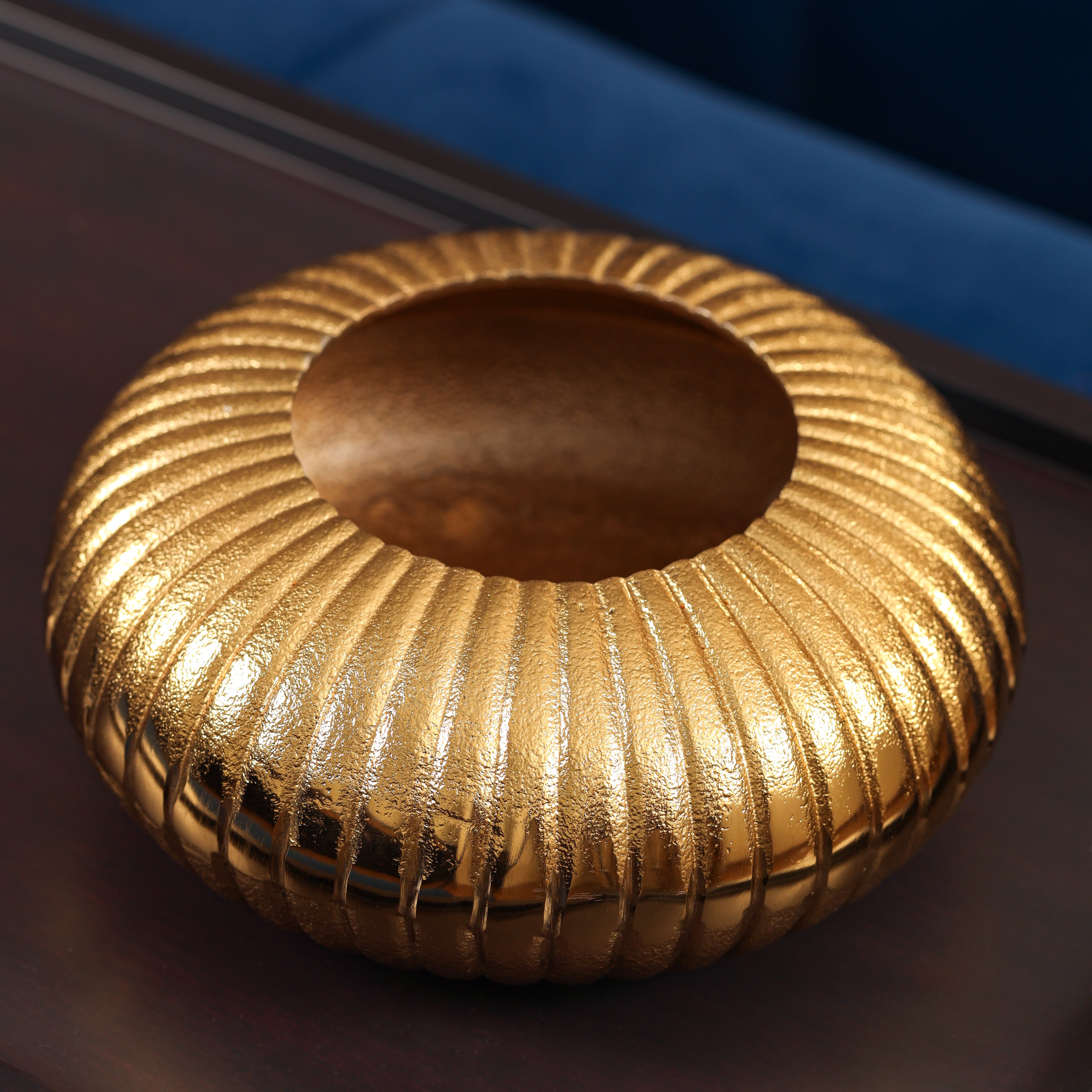 Royal Ripple Gold Bowl