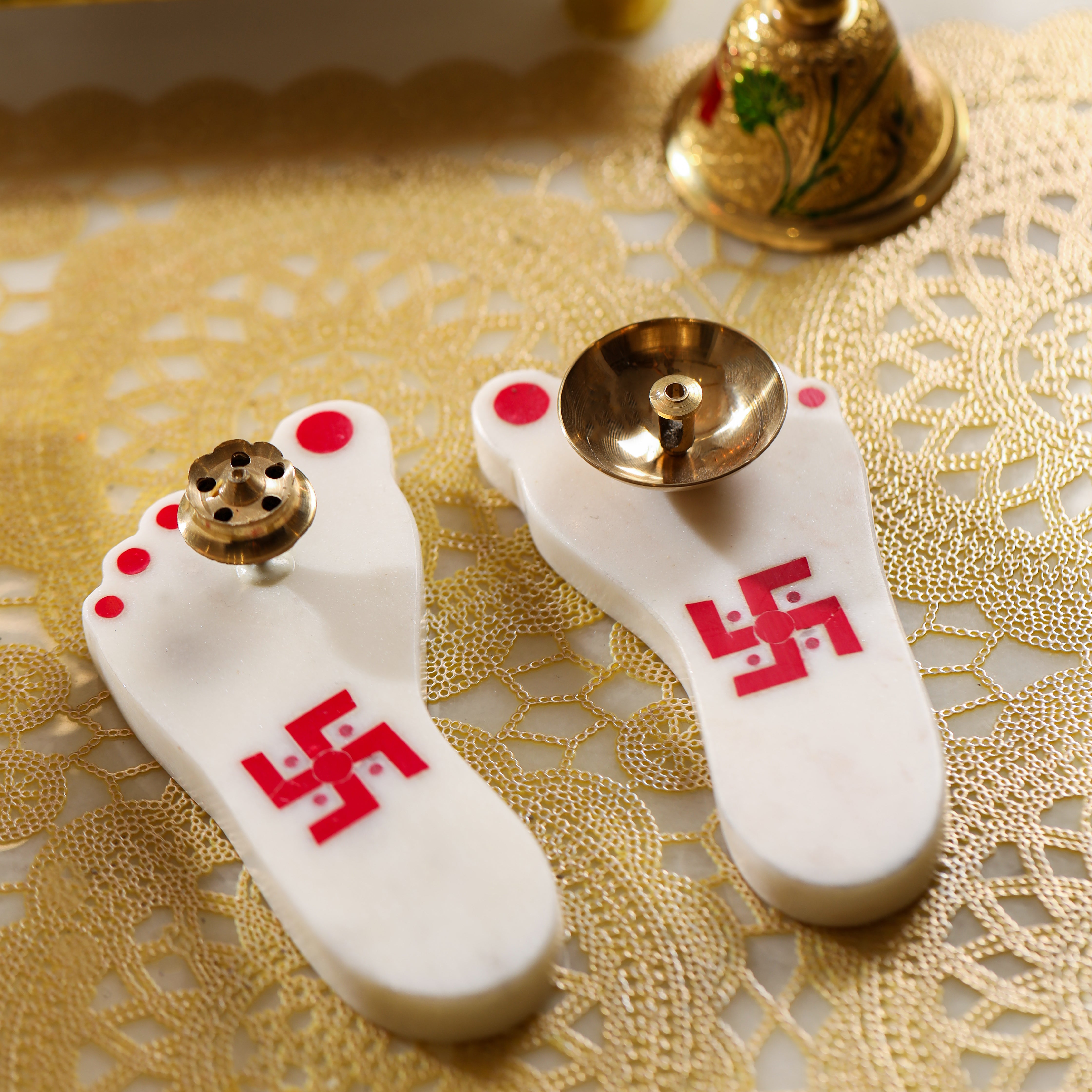 PARAMI Gift Box-Divine Footsteps Incense Holder and Diya