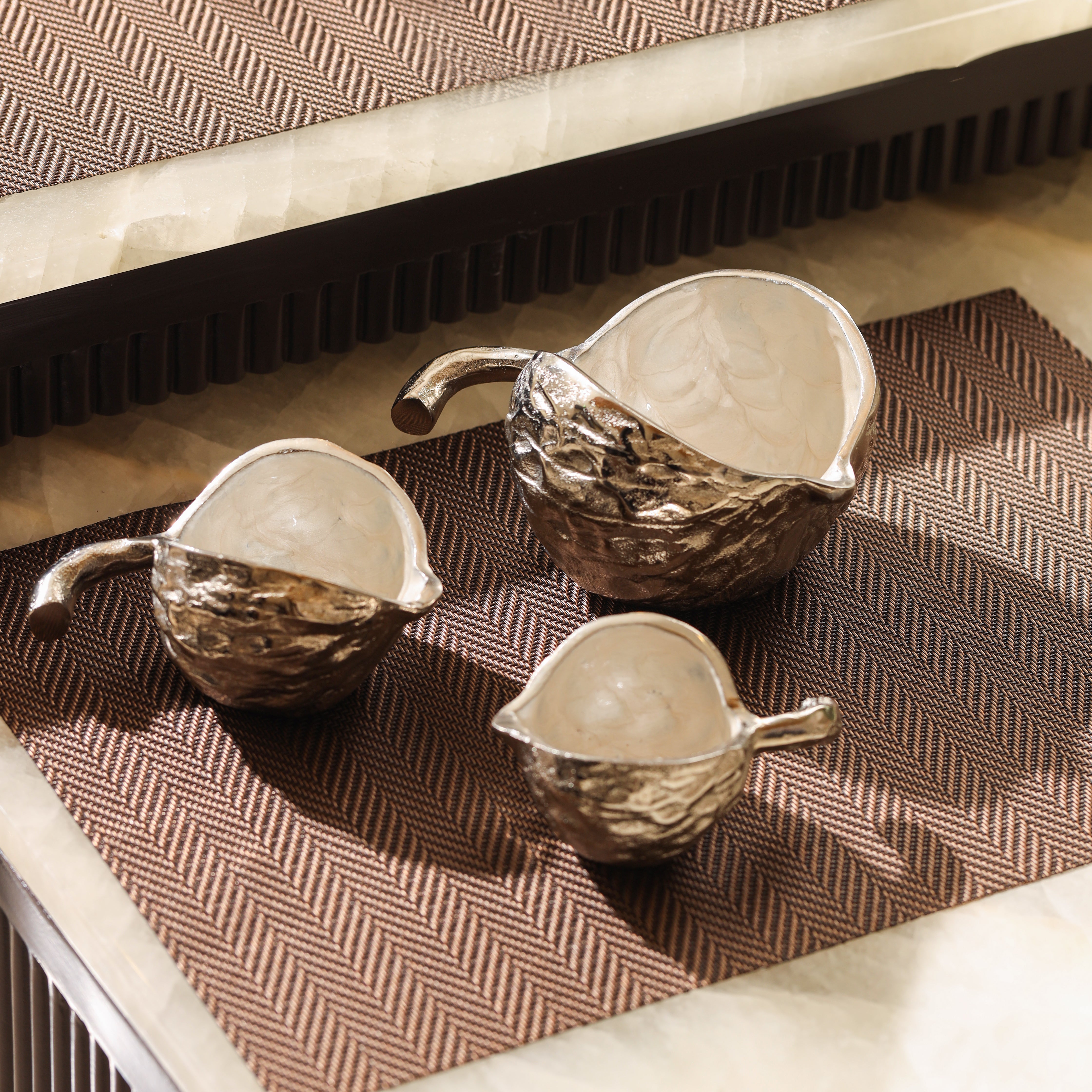 PARAMI Gift Box-Silver Shell Serving Set