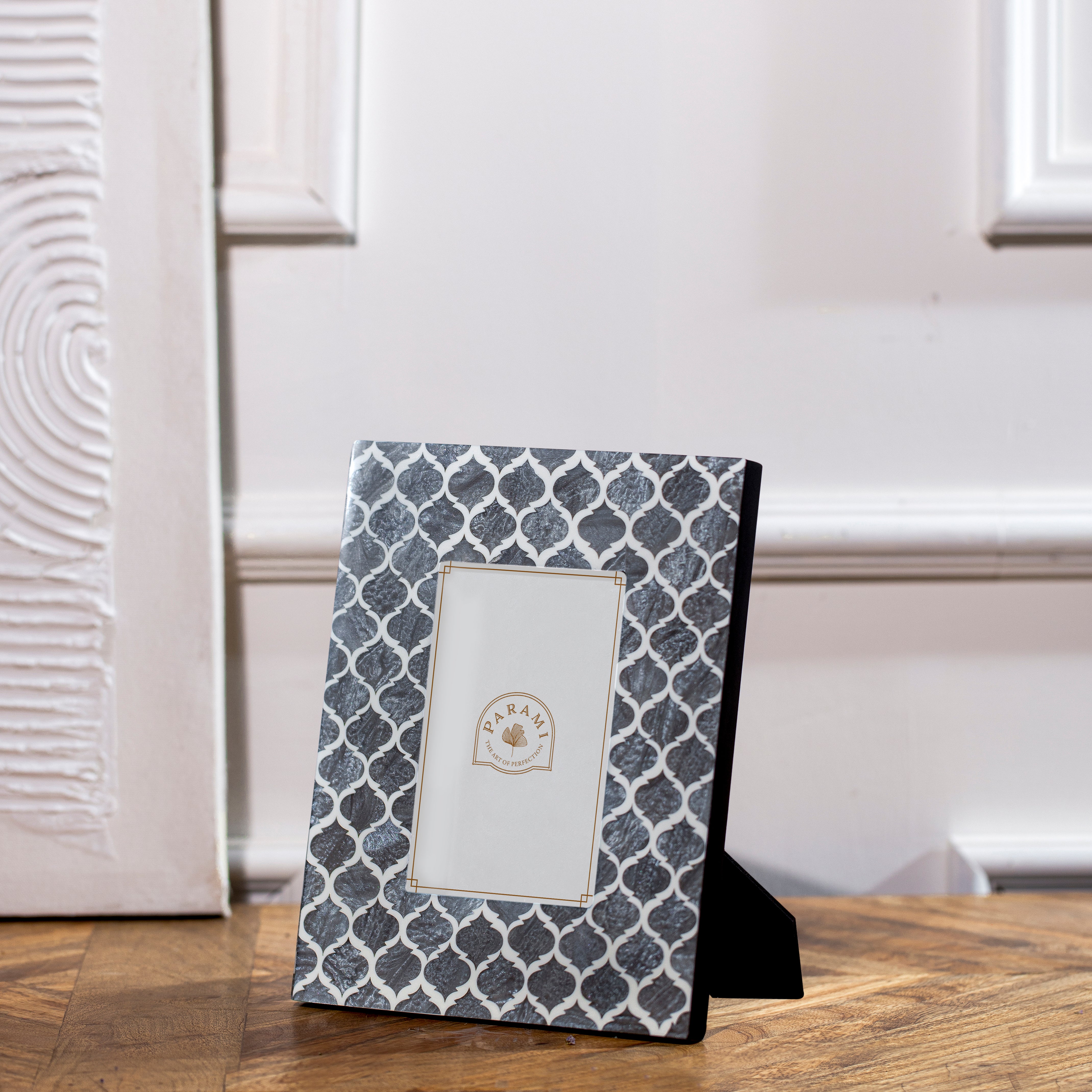 Close-up front view of Parami Monochrome Memories decorative photo frames – resin finish