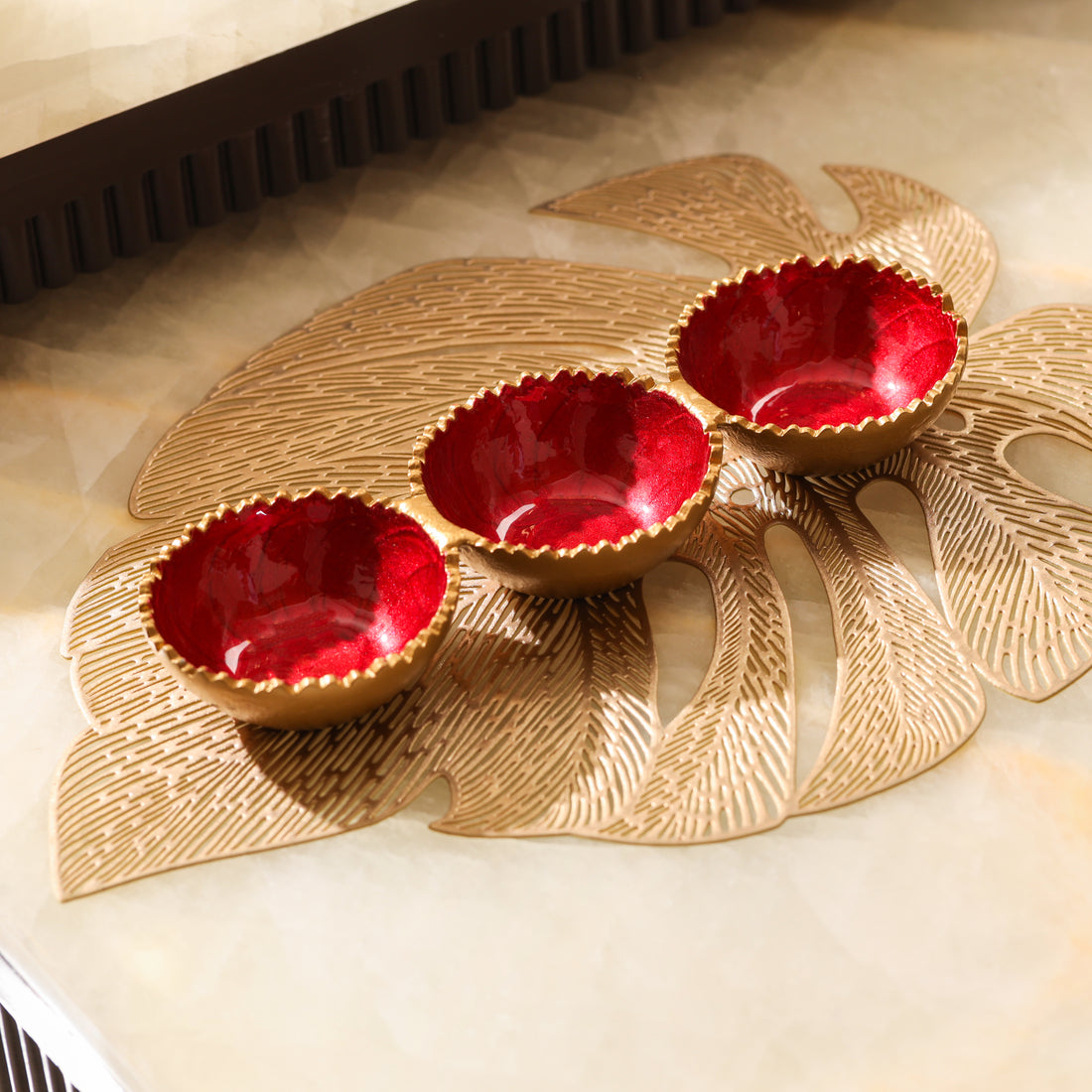 Modern serving bowl set with rustic red ripple finish by Parami