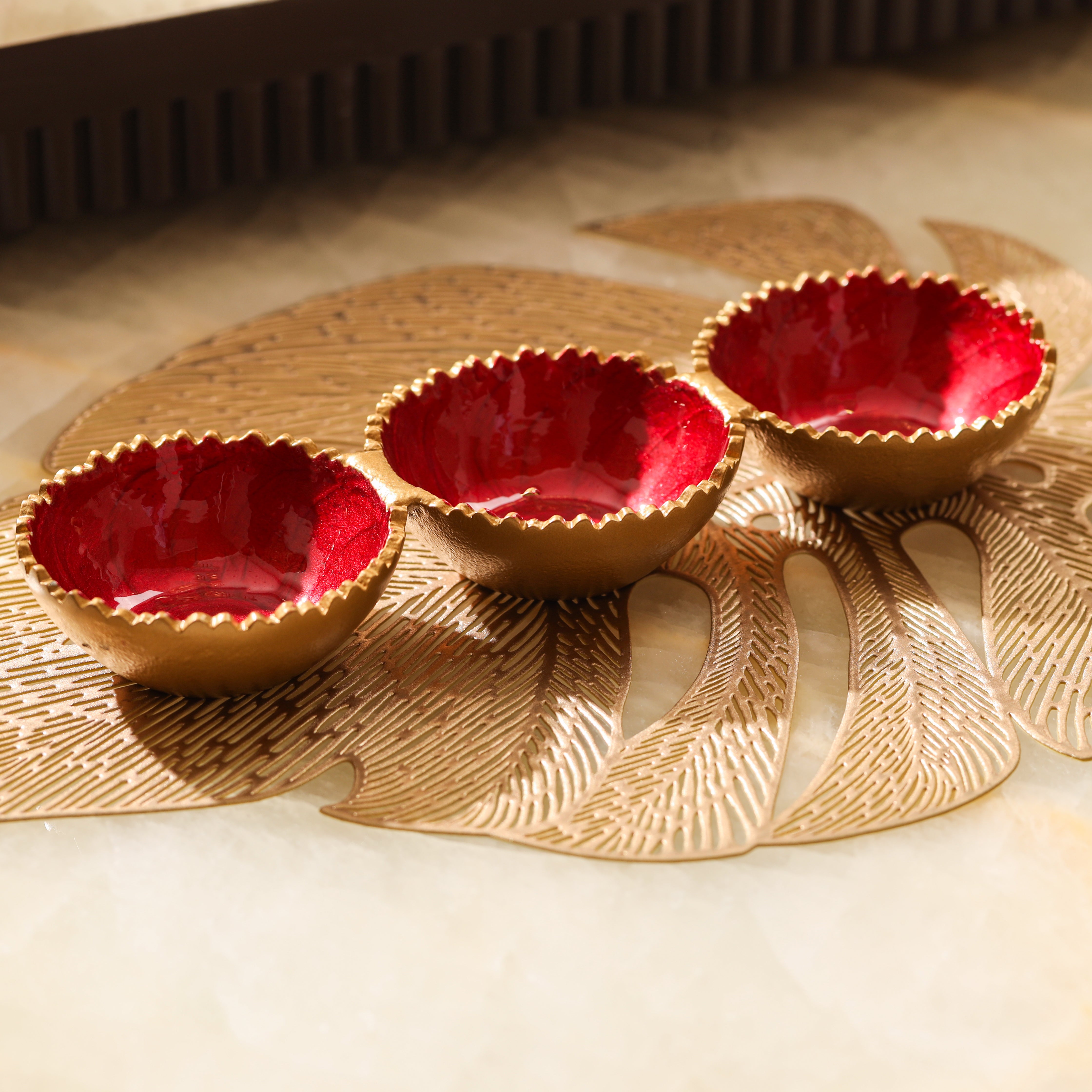 Decorative serving bowl set with red interior for table decor by Parami